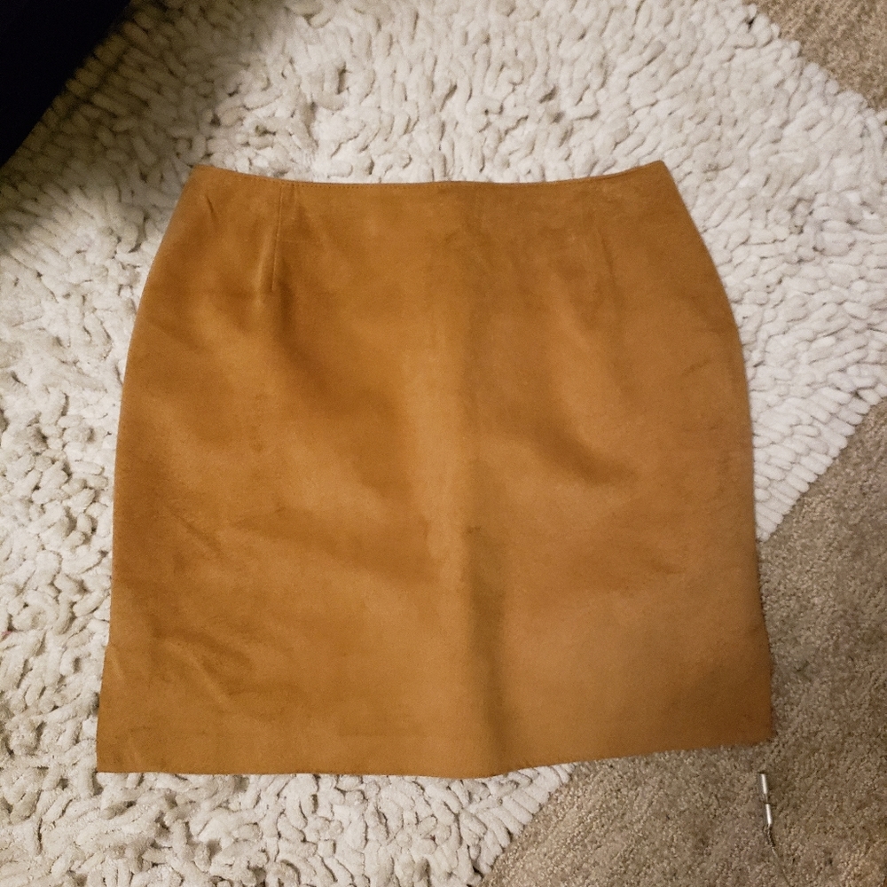 Danier Tan Suede Mini Skirt